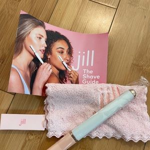 Jill Face Shaver